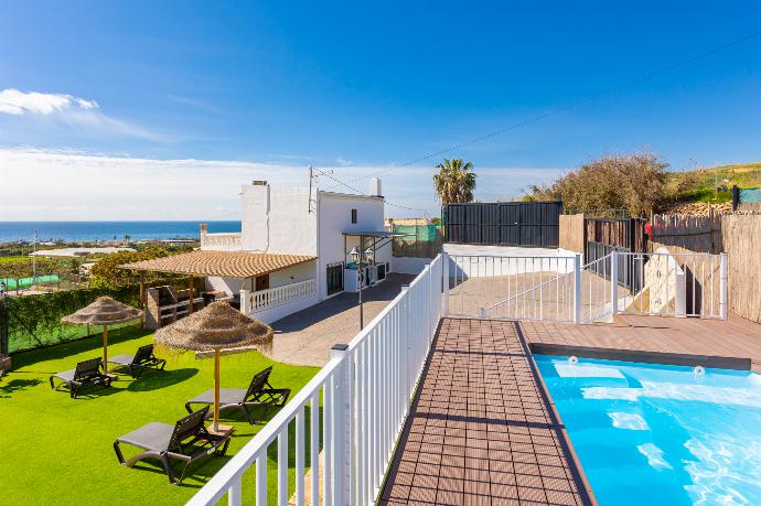 Beautiful villa with private pool and terrace with sea views . - Villa Cortijo Romero . (Galería de imágenes) }}