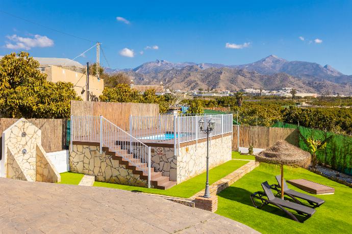 Private pool and terrace with sea views . - Villa Cortijo Romero . (Photo Gallery) }}