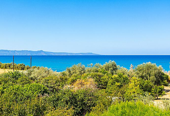 View from balcony . - Villa Sotiroula . (Galería de imágenes) }}