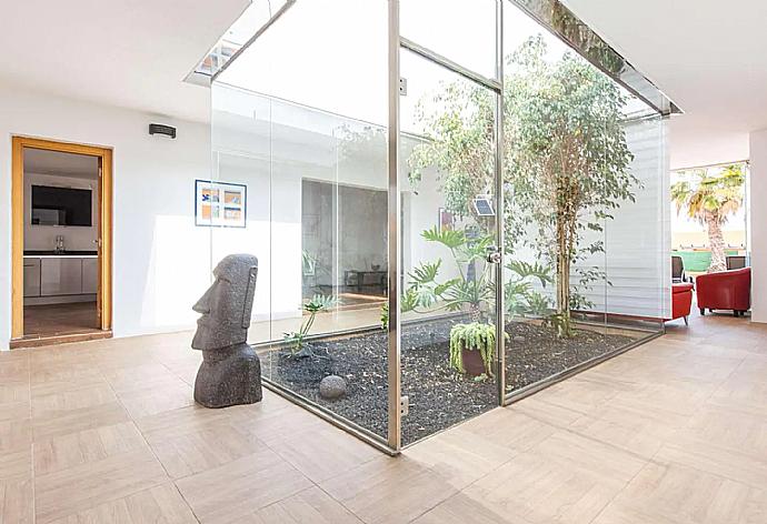 Corridor area . - Villa Teresa . (Photo Gallery) }}