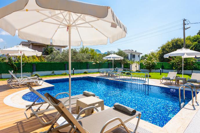 Private pool, terrace, and garden . - Villa Delfin . (Galleria fotografica) }}