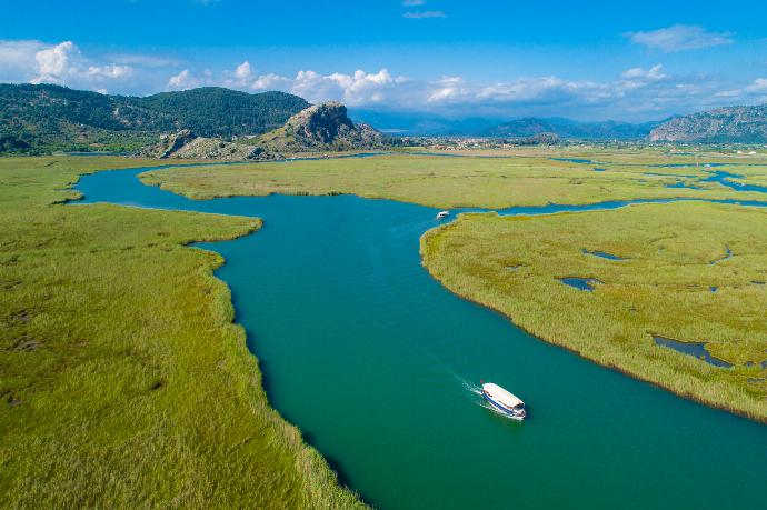 Dalyan river . - Villa Delfin . (Галерея фотографий) }}