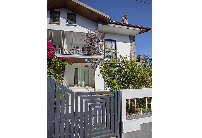 Beautiful villa with private pool and terrace . - Villa Welt . (Photo Gallery) }}