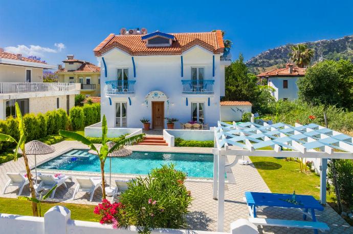 Beautiful villa with private pool and terrace . - Villa Blue Island . (Photo Gallery) }}