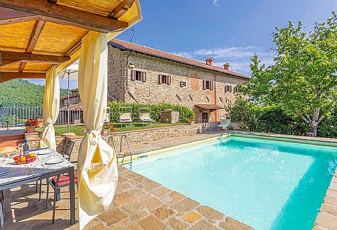 ,Beautiful villa with private pool, terrace, and garden . - Villa Il Castello . (Галерея фотографий) }}