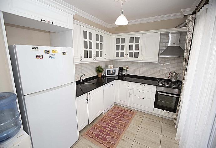 Equipped kitchen . - Villa Heyday . (Fotogalerie) }}