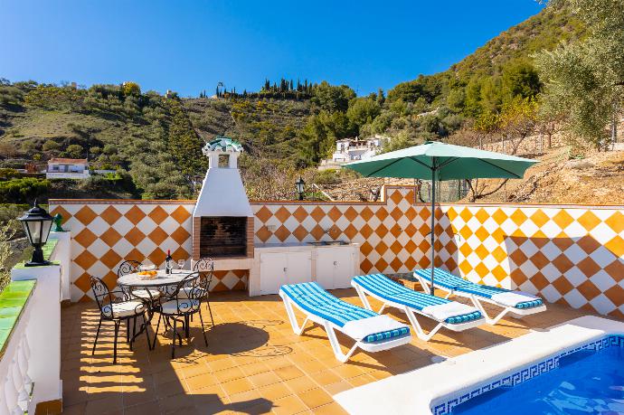 Terrace area with BBQ . - Villa Casa Leo . (Fotogalerie) }}