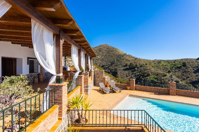 Beautiful villa with private pool and terrace with panoramic sea views . - Villa Flores . (Galería de imágenes) }}