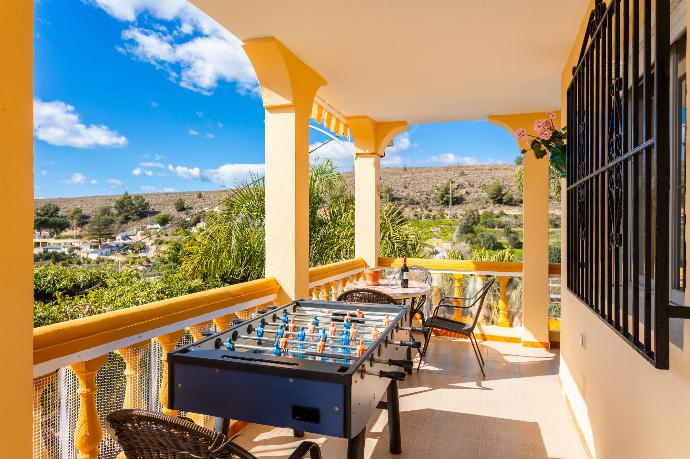 Sheltered terrace area . - Villa Las Palomas . (Galería de imágenes) }}