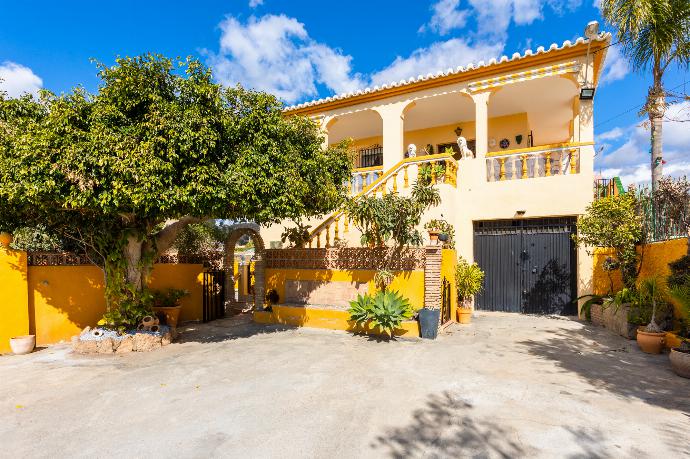 Private parking area . - Villa Las Palomas . (Fotogalerie) }}