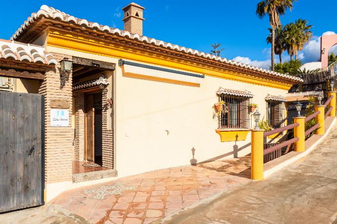 Entrance to villa . - Villa Las Palomas 2 . (Fotogalerie) }}