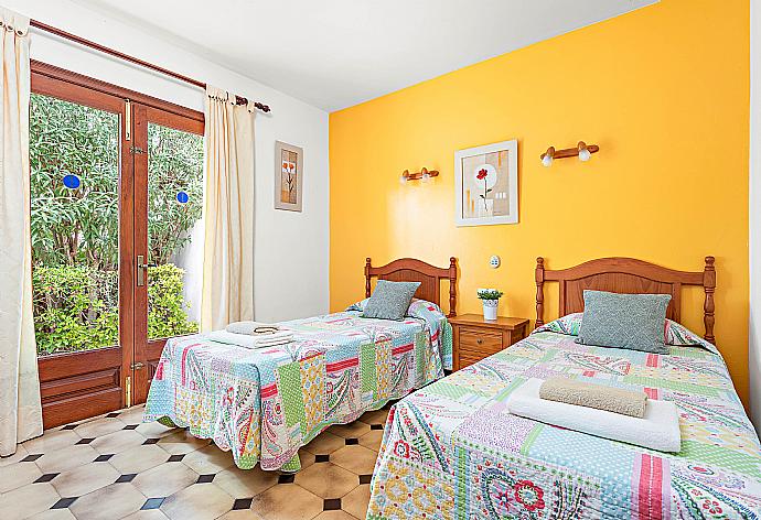 Twin bedroom . - Villa Castellet . (Photo Gallery) }}