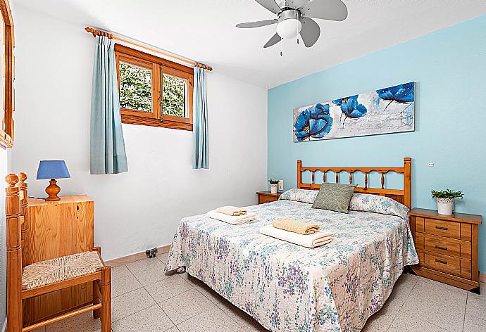 Double bedroom  . - Villa Llevant Soli . (Photo Gallery) }}