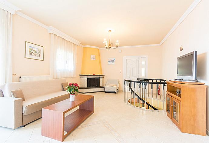  . - Villa Spartera . (Photo Gallery) }}