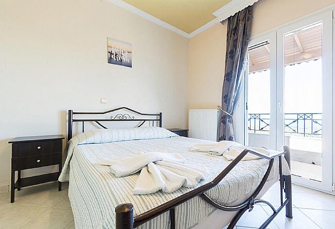  . - Villa Spartera . (Photo Gallery) }}