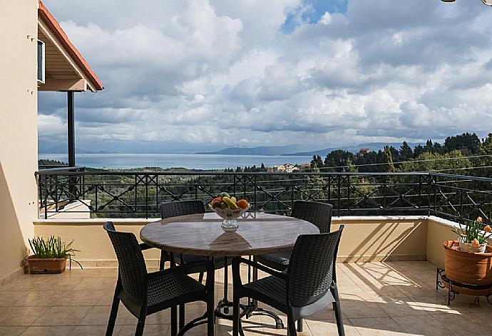  . - Villa Spartera . (Photo Gallery) }}