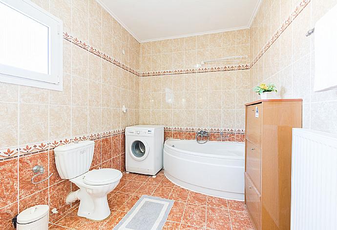  . - Villa Spartera . (Photo Gallery) }}