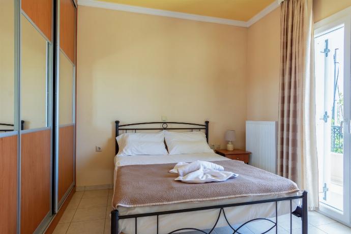  . - Villa Spartera . (Photo Gallery) }}