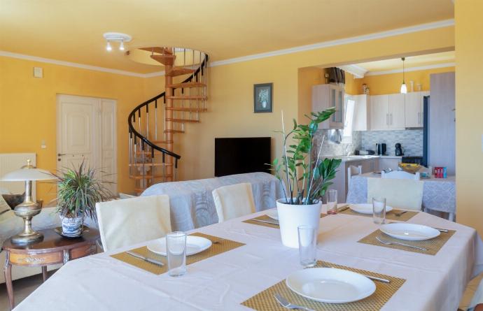  . - Villa Spartera . (Photo Gallery) }}