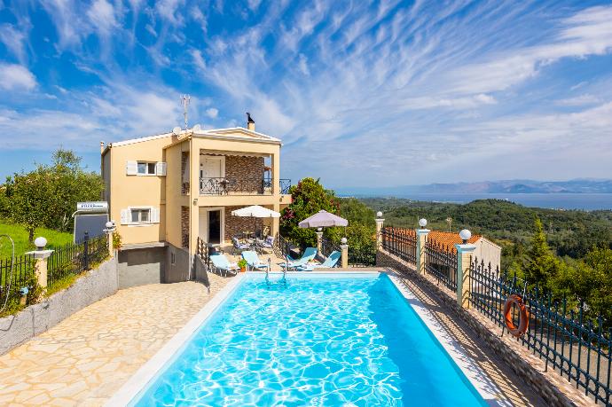 ,Beautiful villa with private pool and terrace with sea views . - Villa Spartera . (Photo Gallery) }}