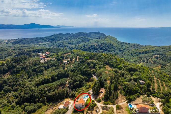 Aerial view showing location of villa . - Villa Spartera . (Photo Gallery) }}