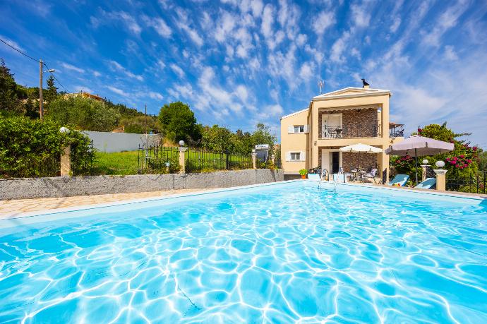 Beautiful villa with private pool and terrace with sea views . - Villa Spartera . (Photo Gallery) }}