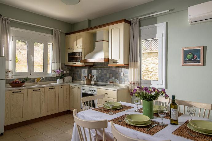  . - Villa Anemoni . (Photo Gallery) }}