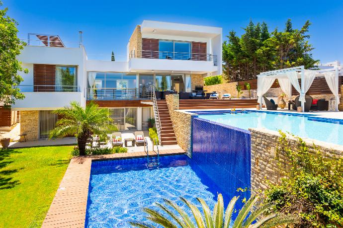 Beautiful villa with private pools, terrace, and garden with panoramic sea views . - Annabel Beach Palace . (Galería de imágenes) }}