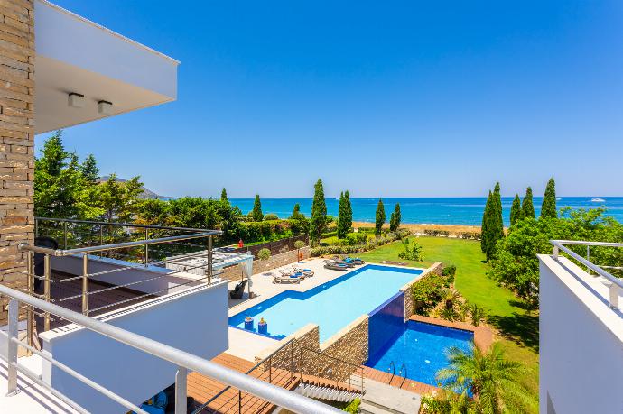 View from upper terrace area . - Annabel Beach Palace . (Fotogalerie) }}