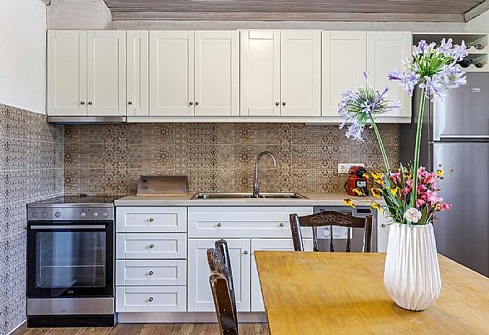 Fully equipped kitchen . - Oak Tree Cottage . (Fotogalerie) }}