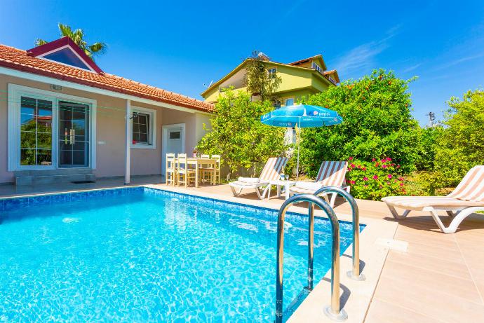 Beautiful villa with private pool, terrace, and garden . - Duman Collection . (Galería de imágenes) }}