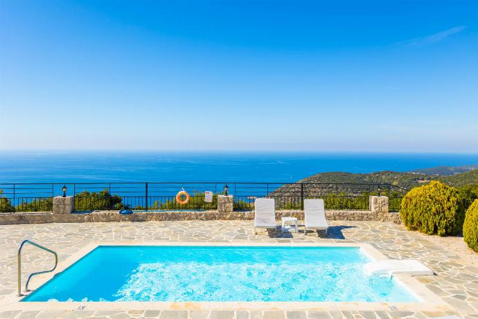 Beautiful villa with private pool, terrace, and garden with panoramic sea views . - Fiscardo Villas Collection . (Fotogalerie) }}