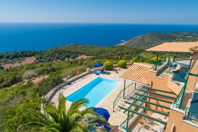 Beautiful villa with private pool, terrace, and garden with panoramic sea views . - Fiscardo Villas Collection . (Galería de imágenes) }}