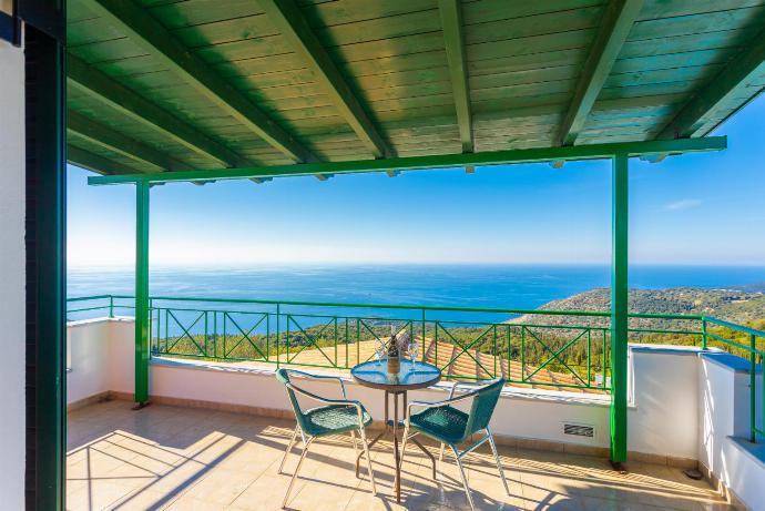 Terrace area with panoramic sea views . - Fiscardo Villas Collection . (Galerie de photos) }}