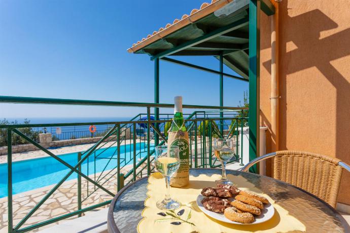 Terrace area with panoramic sea views . - Fiscardo Villas Collection . (Galerie de photos) }}