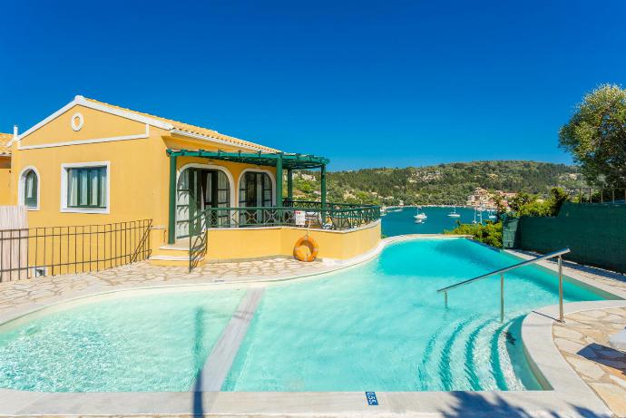 Beautiful villa with private pool and terrace with sea views . - Lakka Bay View Collection . (Галерея фотографий) }}