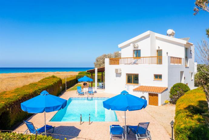 Beautiful villa with private pool, terrace, and garden with sea views . - Blue Bay Villas Collection . (Photo Gallery) }}