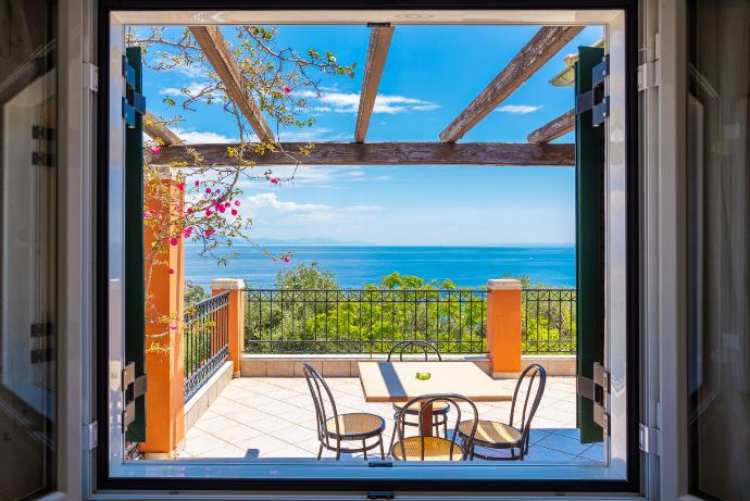 Sea views from bedroom window . - Nissaki Villas Collection . (Galleria fotografica) }}