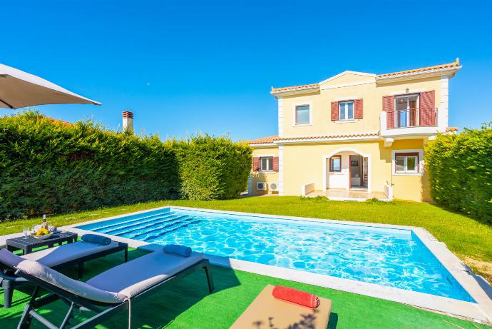 Beautiful villa with private pool, terrace, and garden with panoramic countryside views . - Europe Villas Collection . (Galerie de photos) }}
