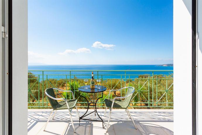 Upper terrace area with panoramic sea views . - Lourdas Villas Collection . (Photo Gallery) }}