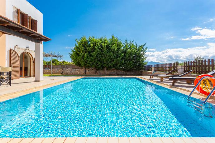 Beautiful villa with private pool and terrace . - Kefalas Villas Collection . (Galería de imágenes) }}