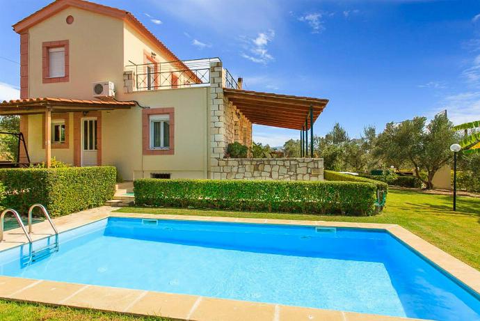 ,Beautiful villa with private pool and terrace . - Kalyves Villas Collection . (Galerie de photos) }}