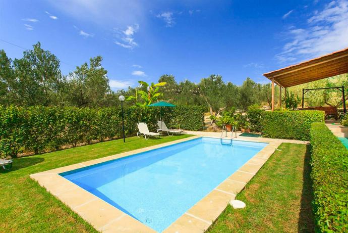 Beautiful villa with private pool and terrace . - Kalyves Villas Collection . (Galerie de photos) }}