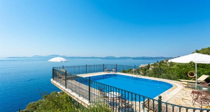  . - Villa Ivan . (Photo Gallery) }}