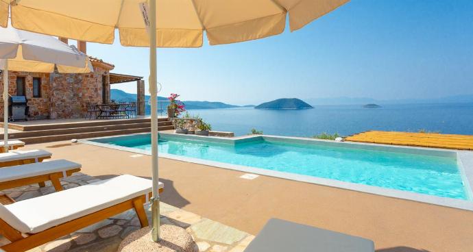  . - Villa Ivan . (Photo Gallery) }}