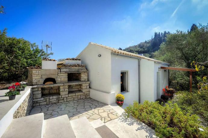  . - Villa Ivan . (Photo Gallery) }}