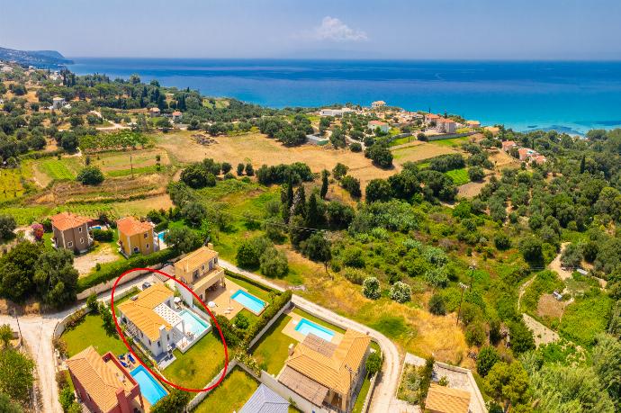  . - Villa Kira . (Photo Gallery) }}