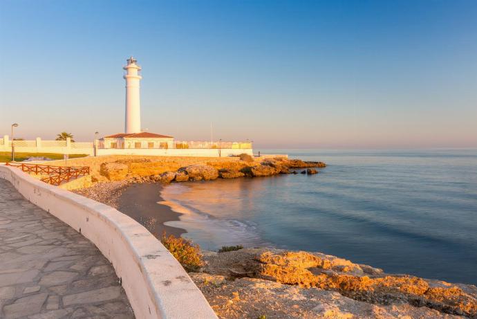 Torrox . - Villa Tinao . (Галерея фотографий) }}