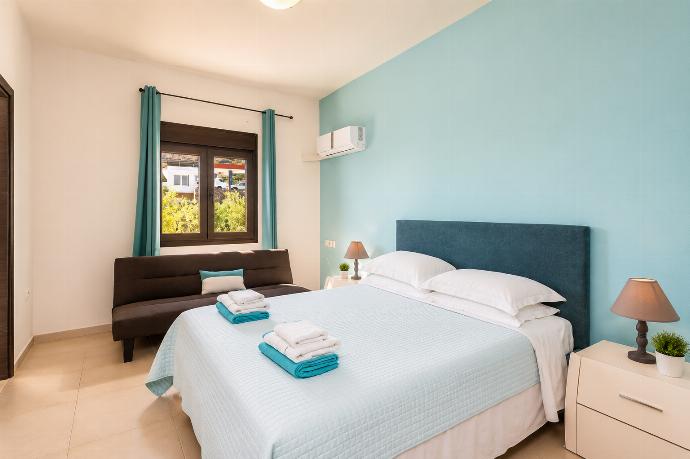  . - Villa Panorama . (Photo Gallery) }}