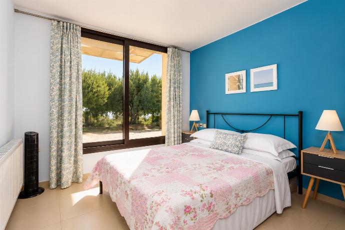  . - Villa Panorama . (Photo Gallery) }}